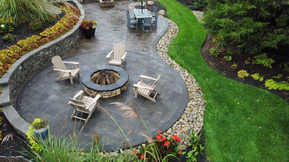 Logan Concrete builds and installs Patio