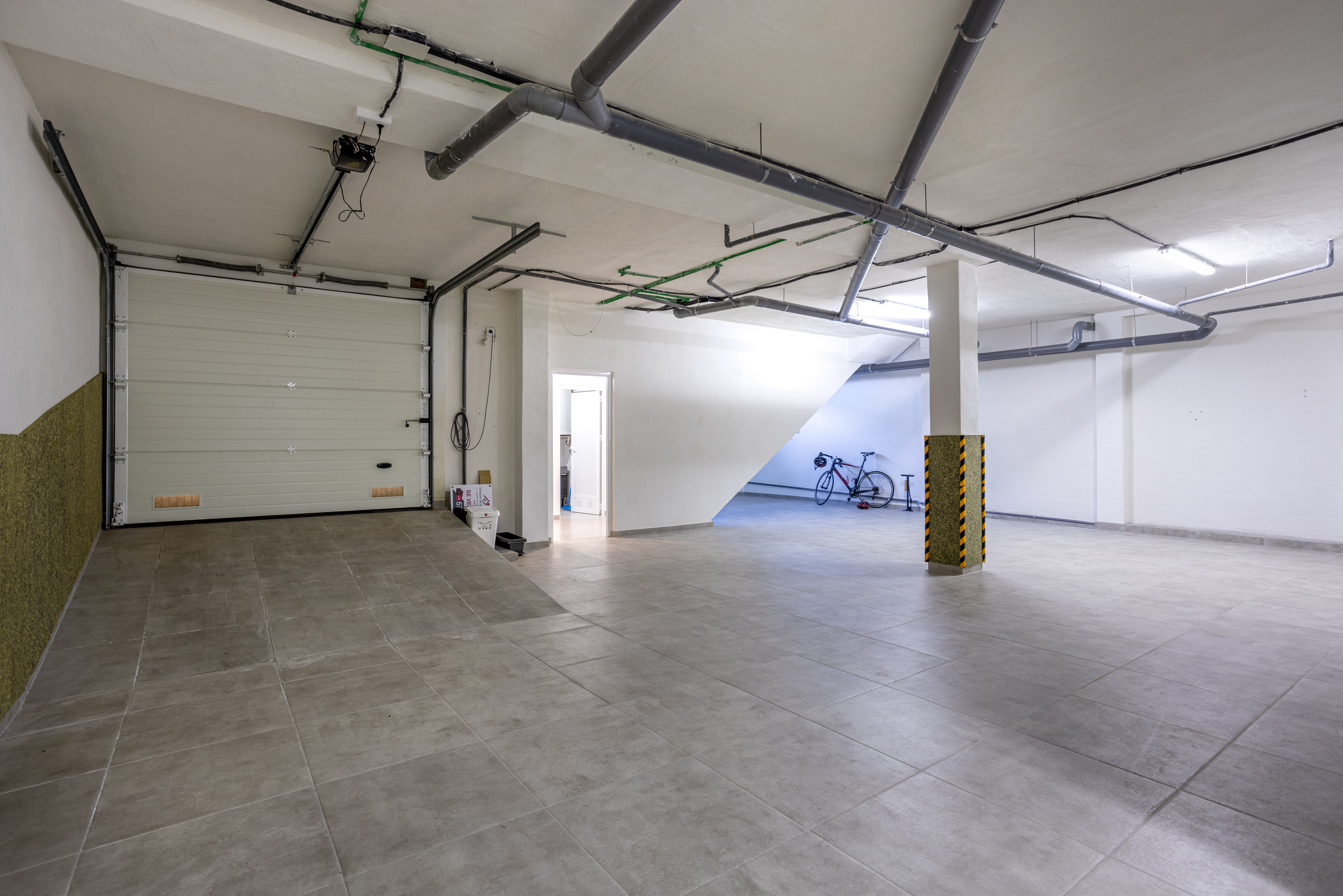 Hard / Tile Flooring Cleaning in Lanarkshire (North and South)