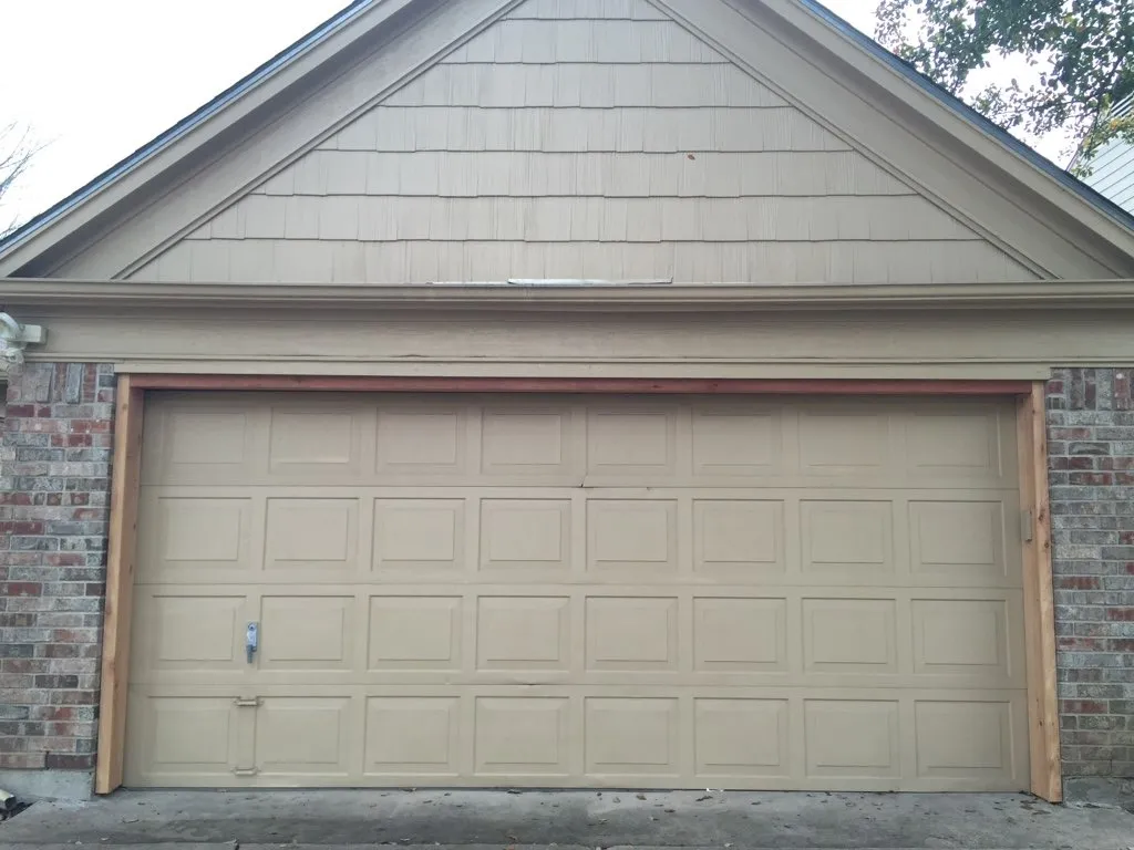 Commercial & Overhead Doors in 