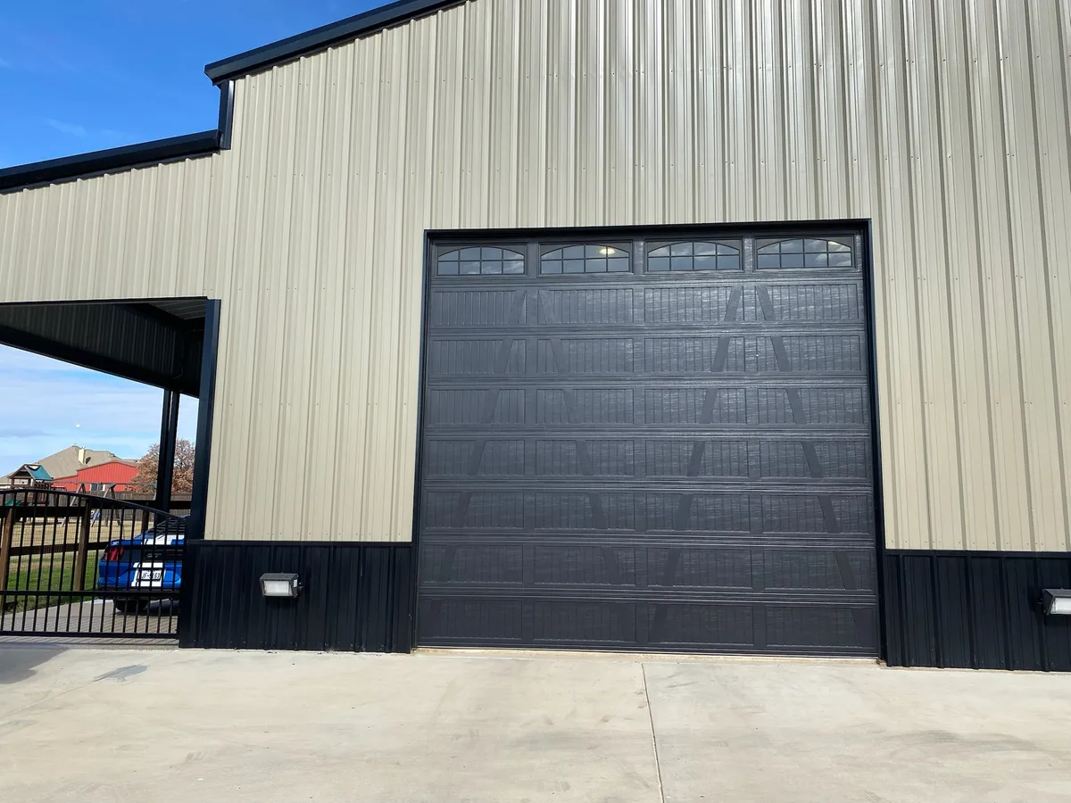 Commercial & Overhead Doors in 