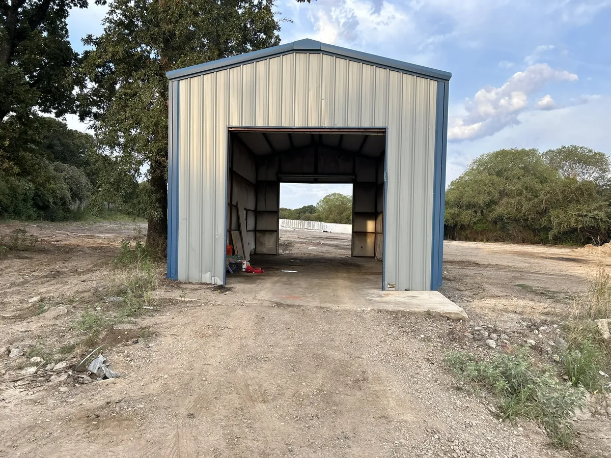 Commercial & Overhead Doors in 