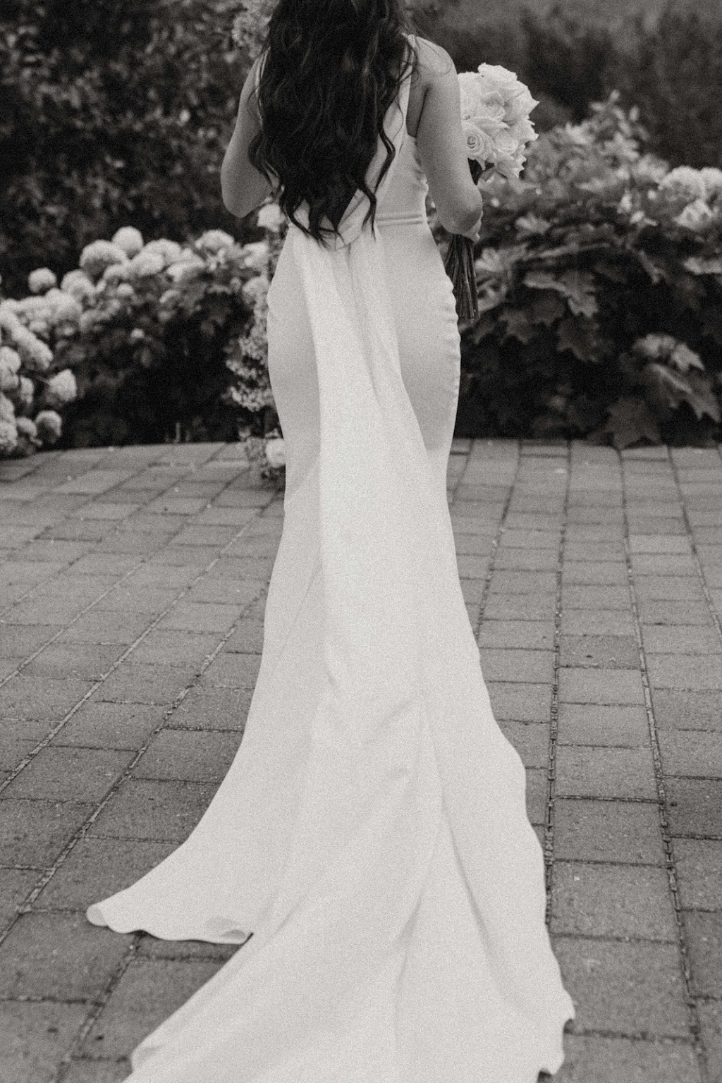 First look and private vows before a Columbia River Gorge ceremony
