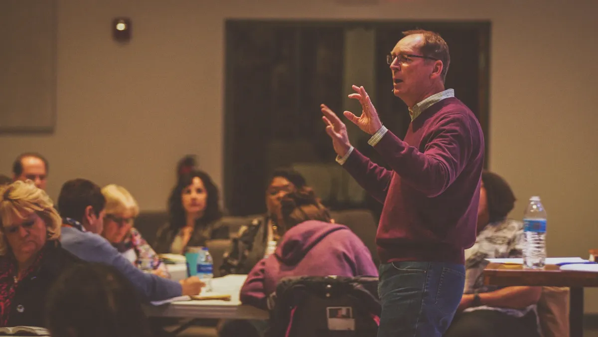 Ken L. Roberts introducing FORM