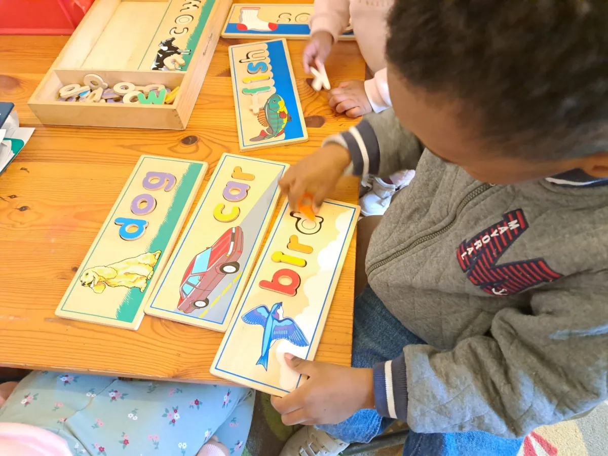 Learning the alphabet in Plumstead