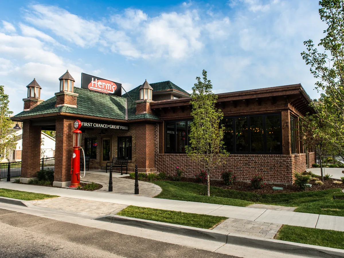 Herms Inn exterior