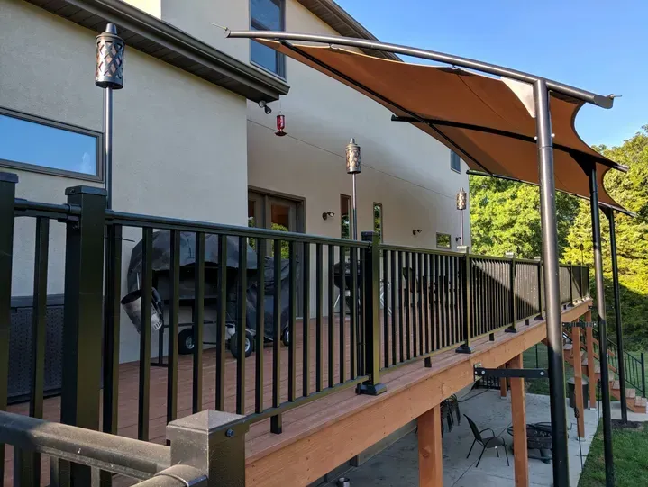 Duffer Hollow Designs Cantilever Deck shading