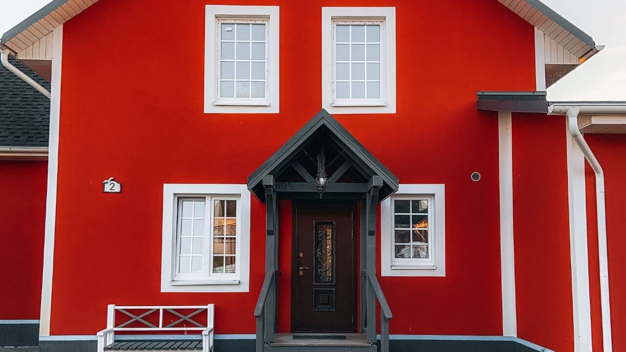 DIY vs. professional house painting