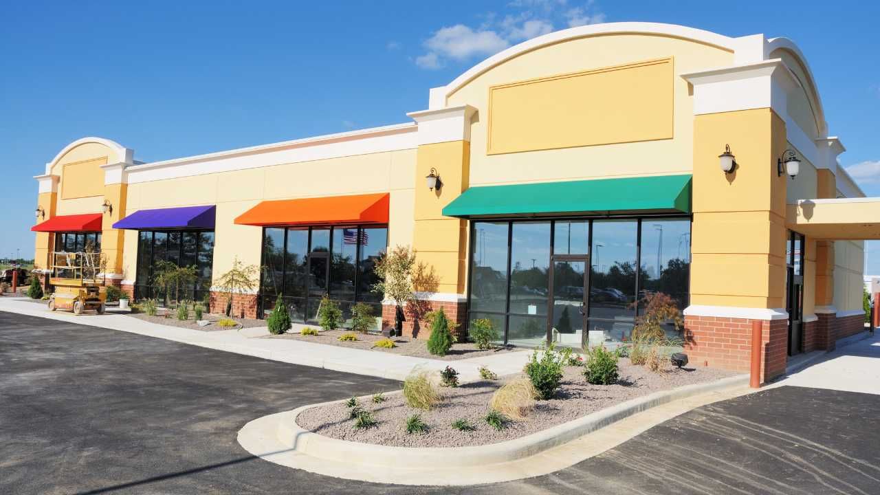 choosing colors for commercial buildings