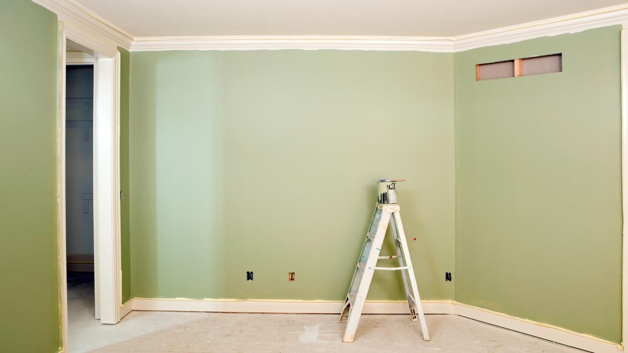 signs your interior needs repainting