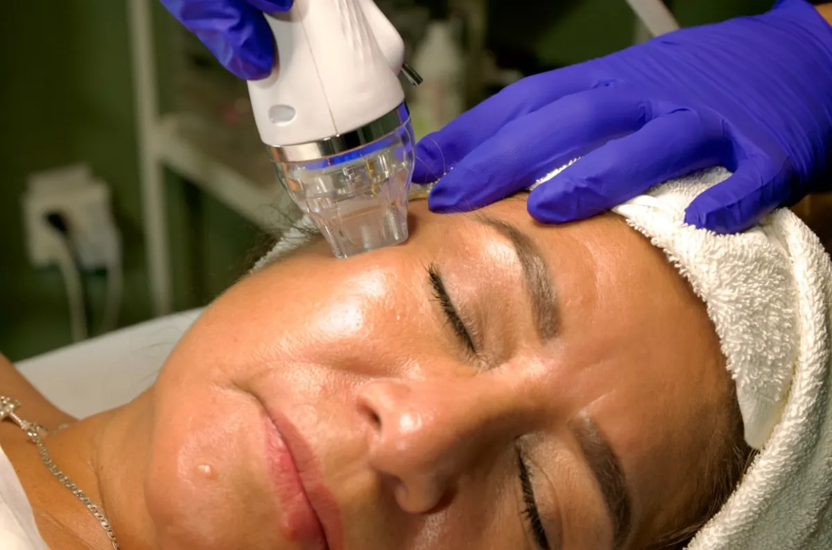 white bed pillow on bed