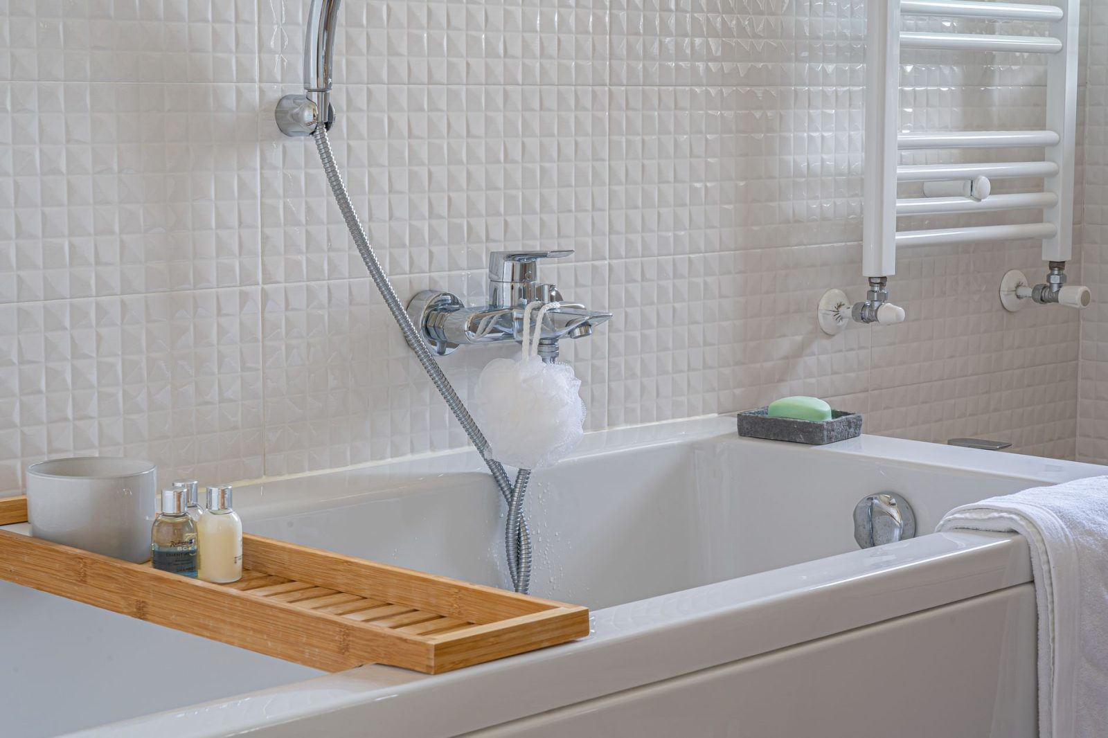 Bathtub Refinishing