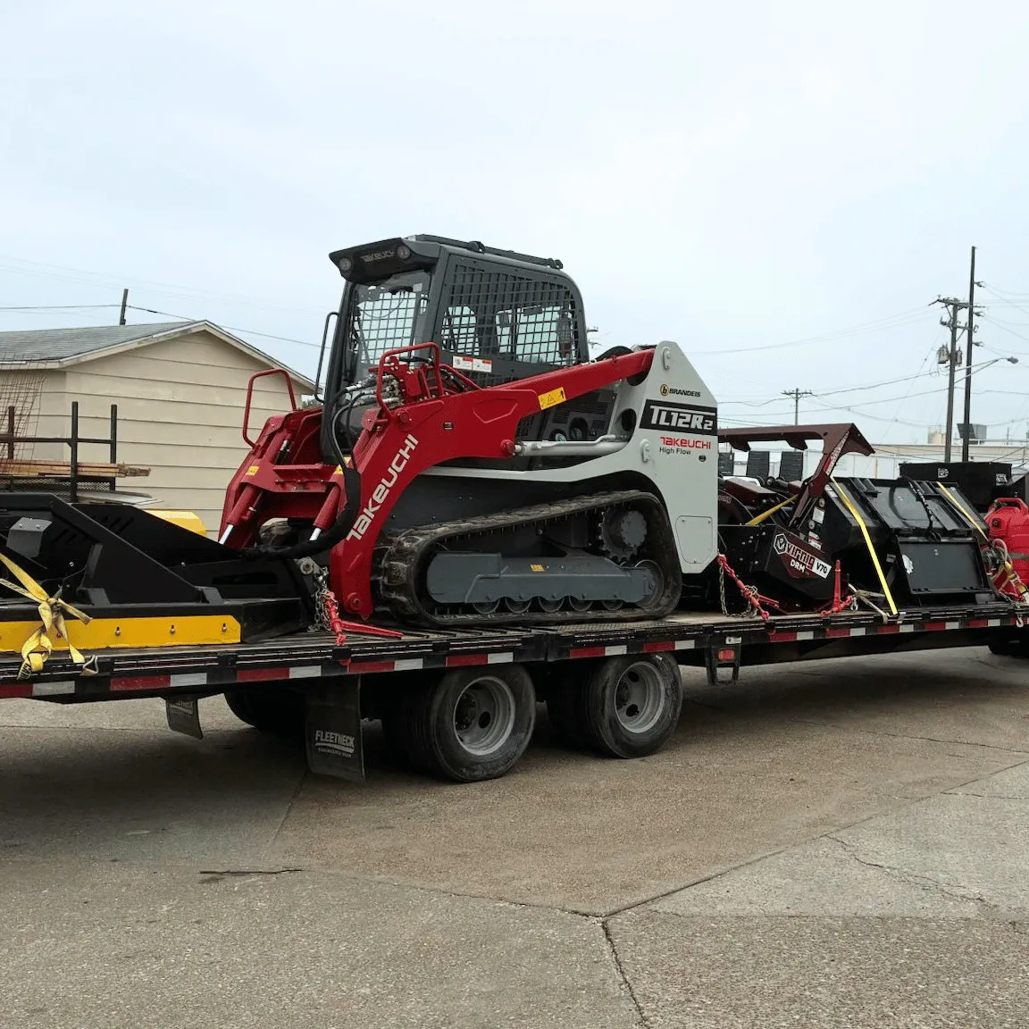 Bushwhackers Evansville IN, lot clearing company Evansville IN, dirt removal company Evansville IN, debris removal company Evansville IN, excavation company Evansville IN, grading company Evansville IN, property cleanup Evansville IN