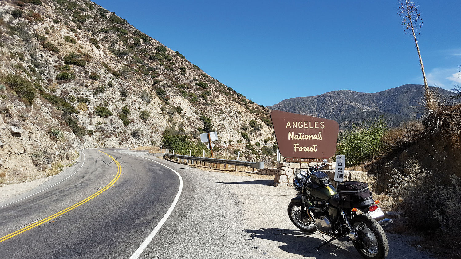 Top Scenic Drives Near Covina, CA: Angeles Crest Highway & Beyond | Classy Lux Car Rental, Covina, CA 🚗🌄