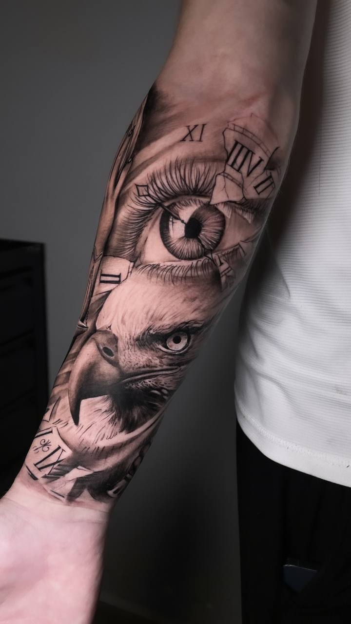 A sign that is on the side of a building