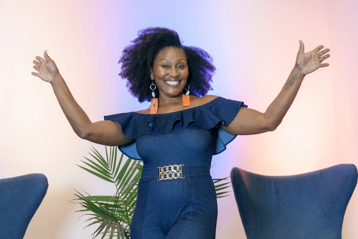 Tamara Zantell celebrating on stage at RAMCon