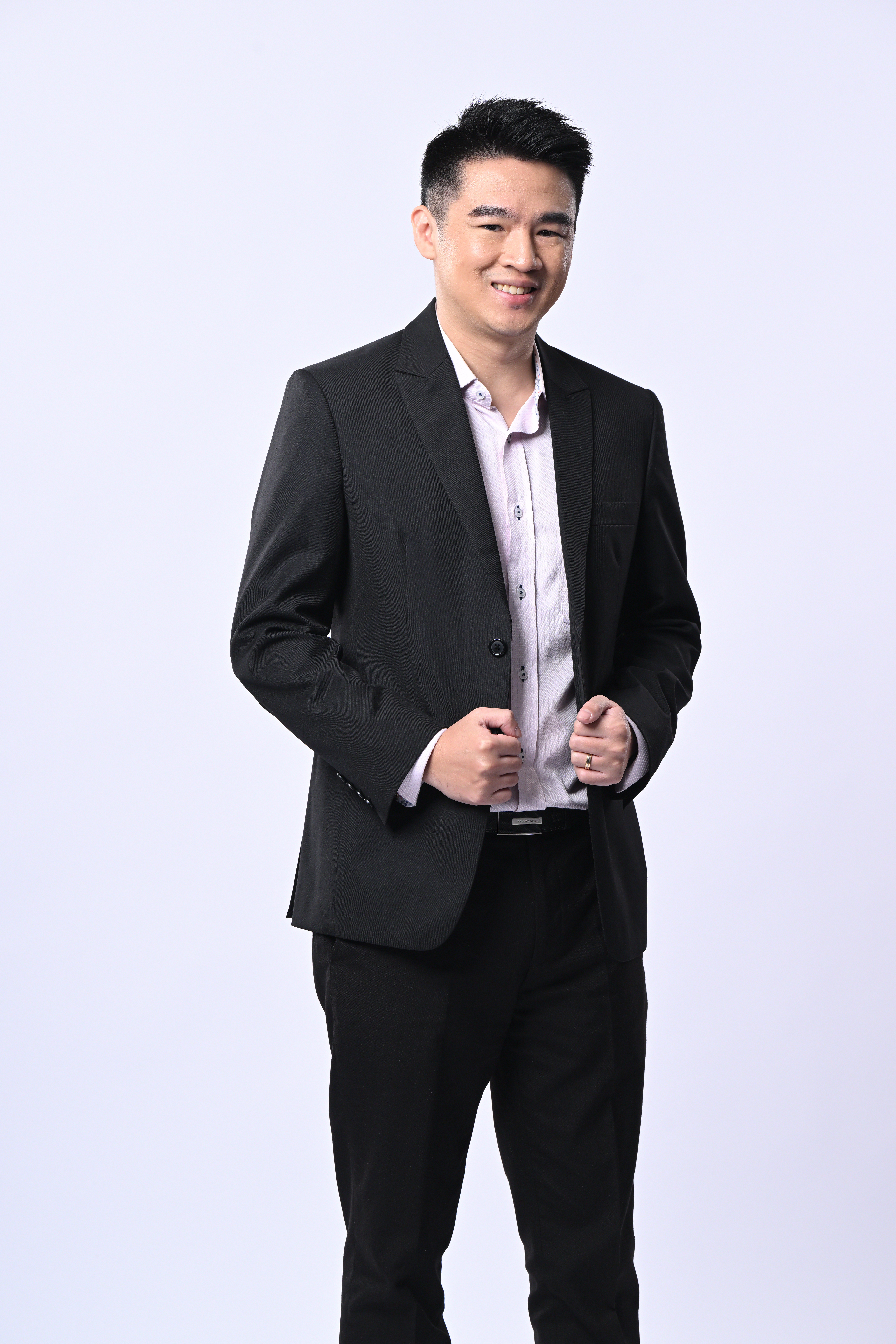 Photo of lead financial coach at Fire Stallion Wealth Summit