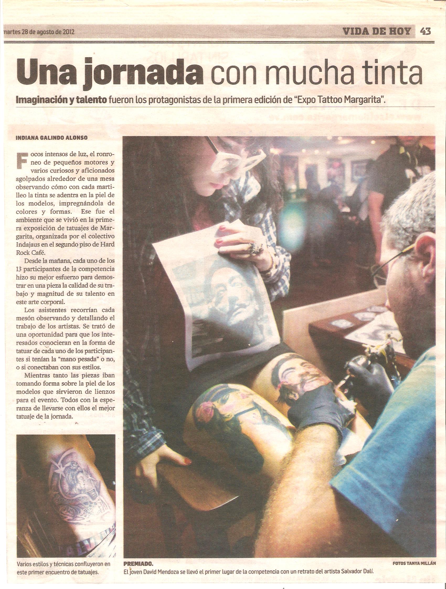 Recorte de periódico en el que aparece David Mendoza ganador del primer evento de tatuajes de la isla de Margarita, como mejor tatuaje del evento.