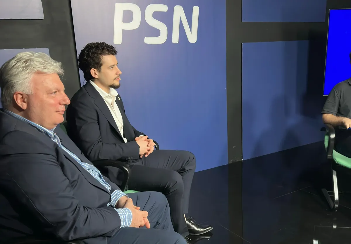 Denis Bilo Presentazione Consiglio Regionale Campano Della Campania Politici senatori politico Imprenditore Infrastrutture AI Automazione Aziendale Presidente del Fluence Group