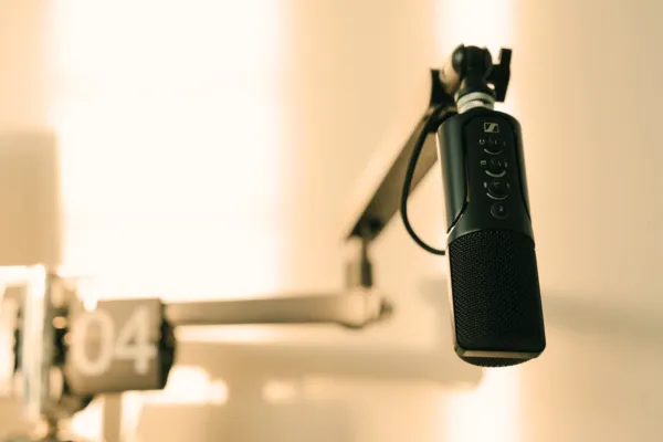How To Get on Podcasts: Create The Pitch That Actually Gets You Booked