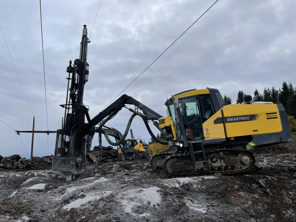 Kontrollert sprenging av fjell