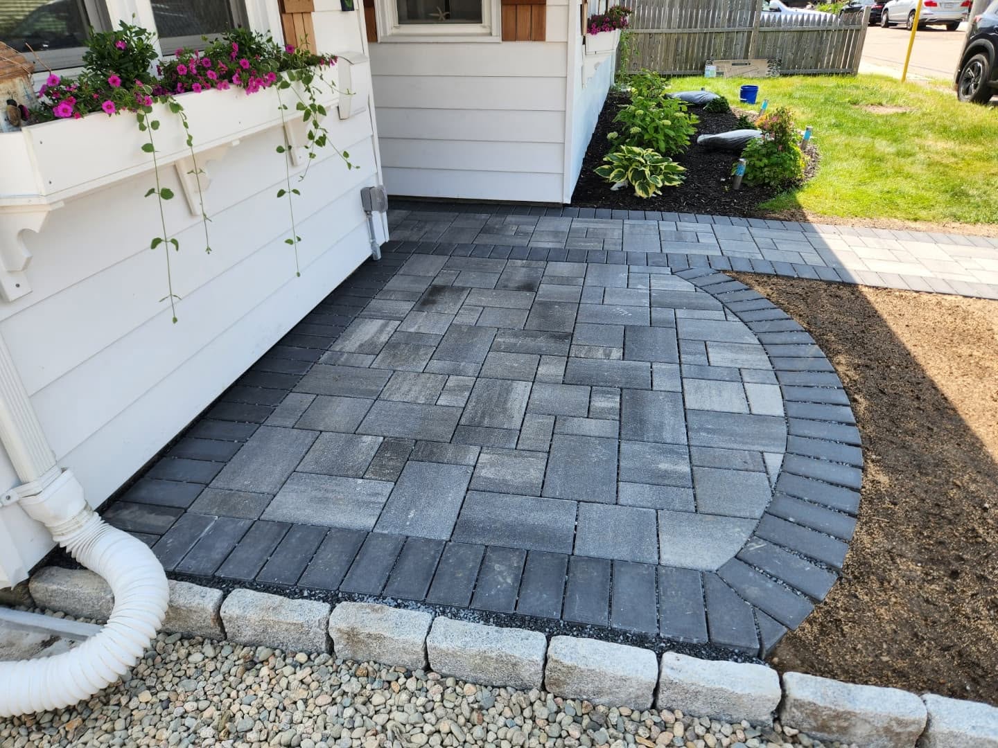 Patios, Walls & Hardscaping in Rockland