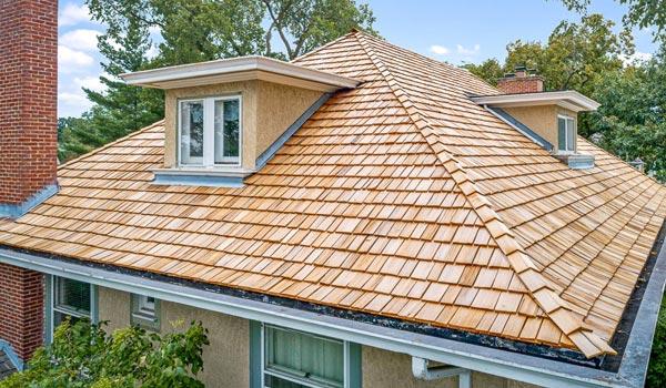 Top-rated cedar roof cleaning Oakville ON