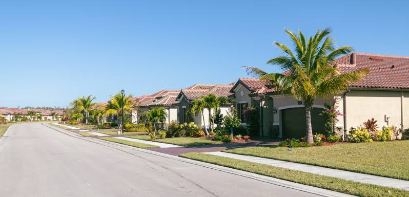 What Happens to Utilities, Insurance, and Mail When You Sell Your House for Cash in Pensacola, Mobile, or Birmingham?