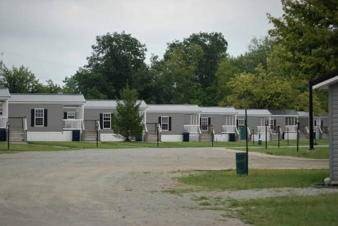 Can I Sell My House for Cash If I Still Live in It (Owner-Occupied) in Pensacola, Mobile, or Birmingham?