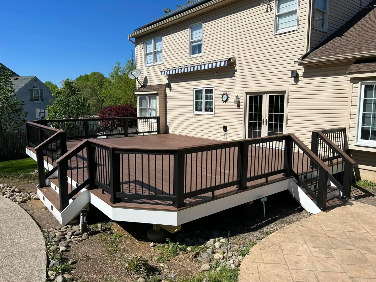 J & B Contracting Deck Building