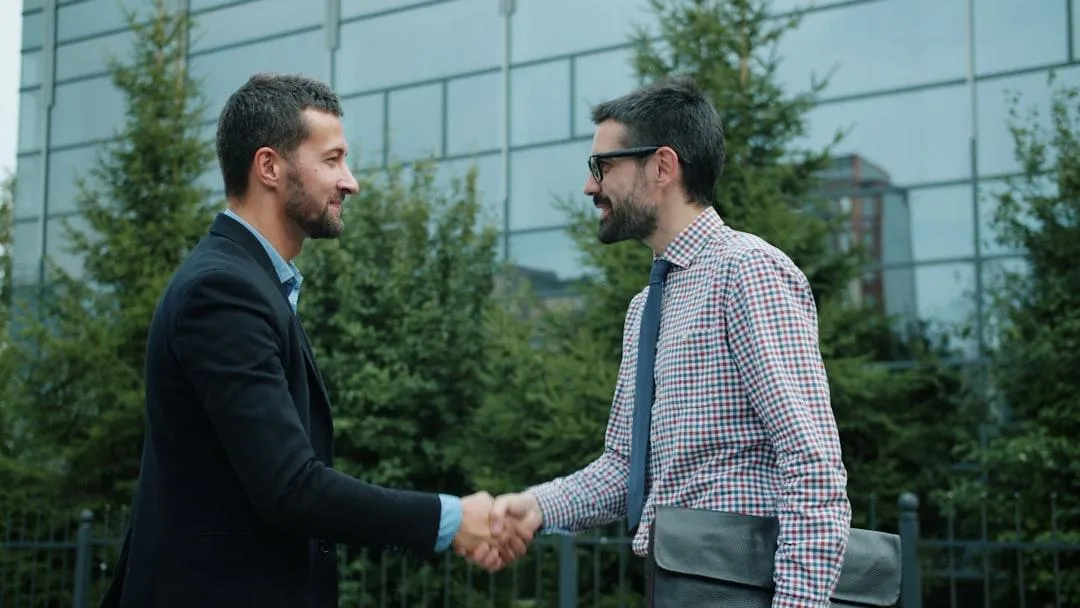 Agents partnering with carriers
