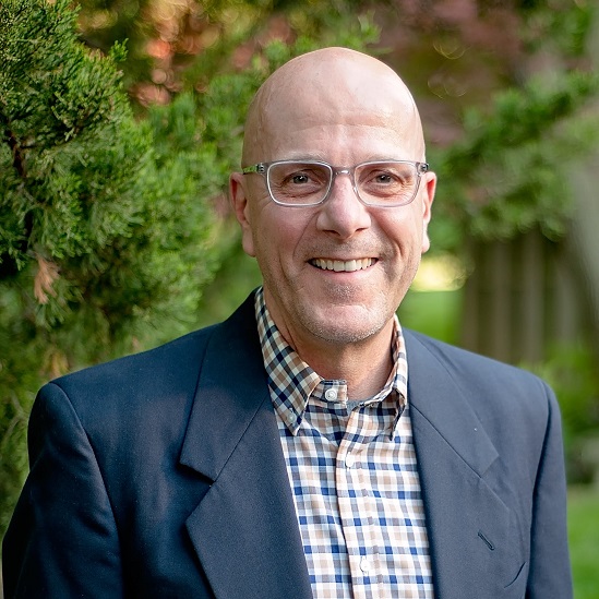 Kevin Dervin Professional Headshot