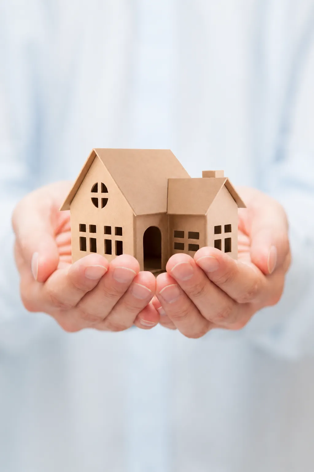 house in hand