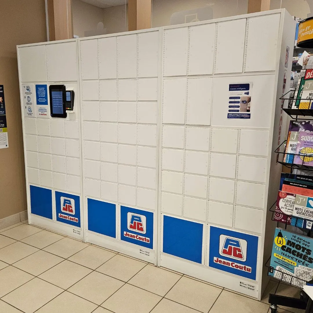 Casiers intelligents Sir Steward installés à la pharmacie Jean Coutu Josée Lussier, retrait rapide de médicaments.