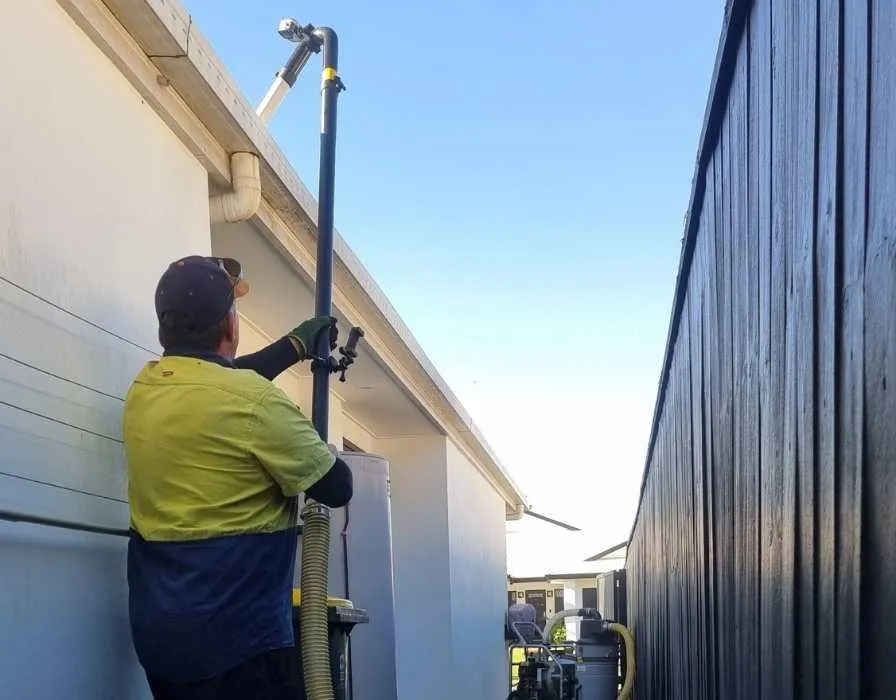 Gutter Clean