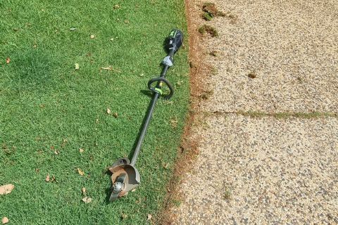 lawn mowing and edging buderim before