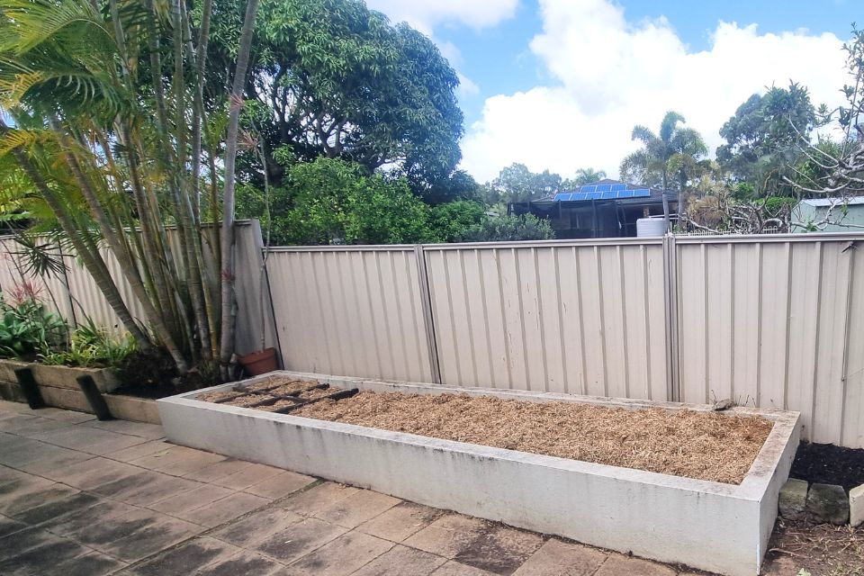 Buderim Garden beds cleaned and mulched after garden clean-up