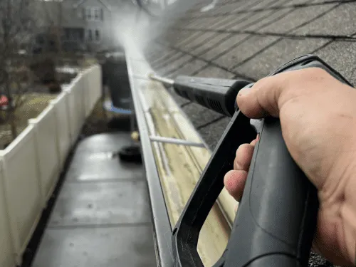 Roof Soft Washing in Lomita