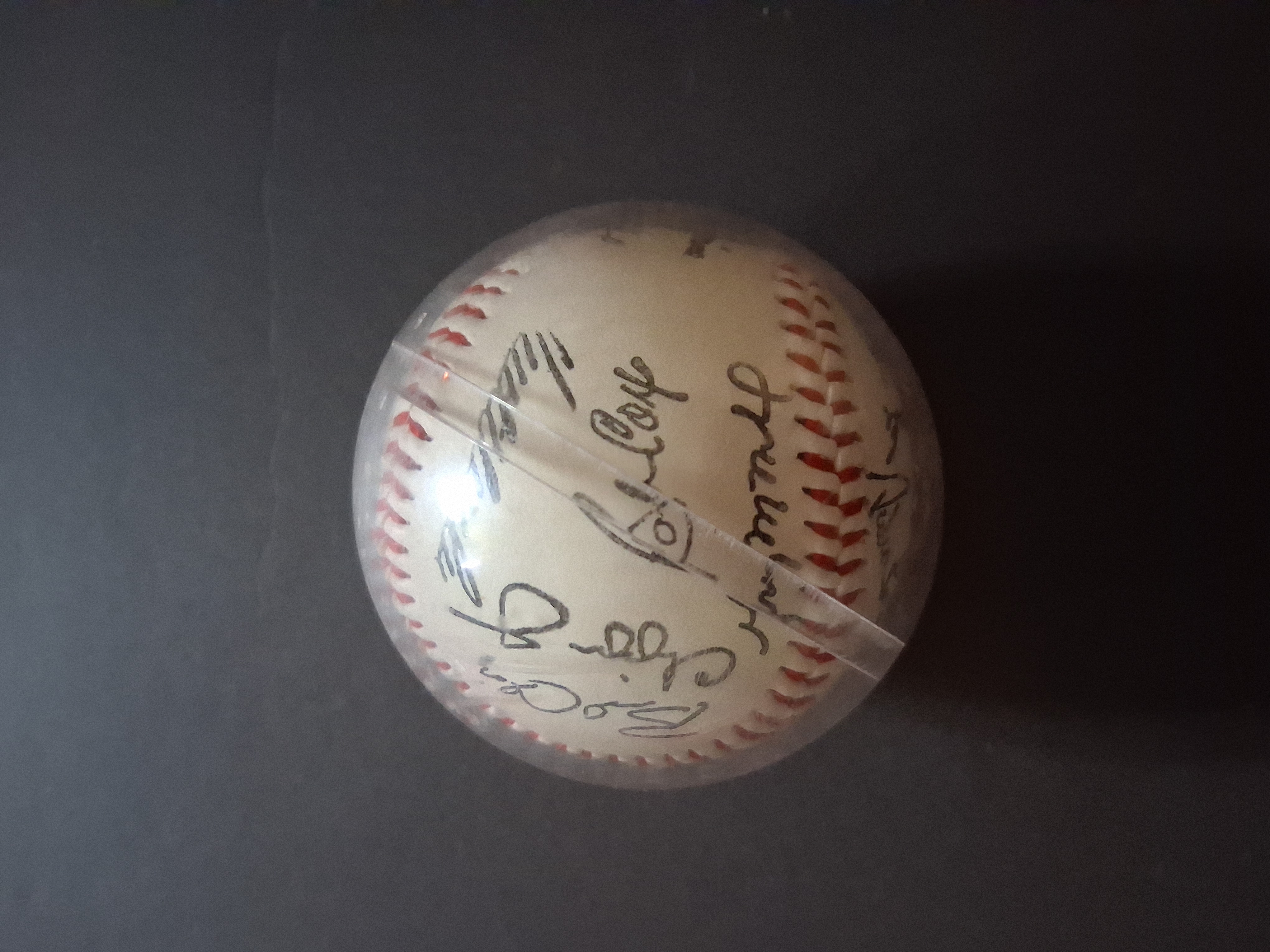 Official MLB Souvenir Baseball with Player Autographs | MLBPA Licensed Collectible – Image 1