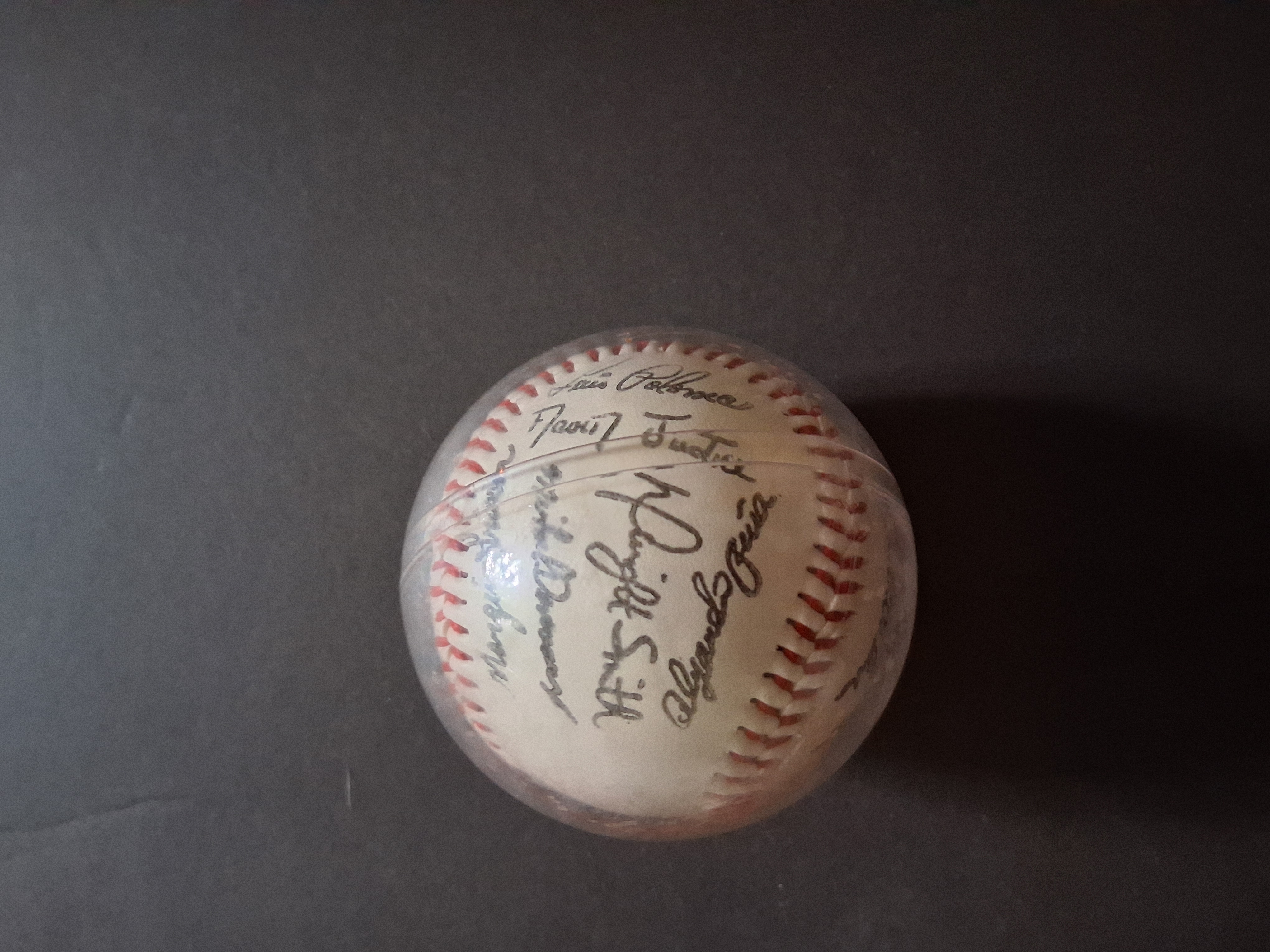 Official MLB Souvenir Baseball with Player Autographs | MLBPA Licensed Collectible – Image 3