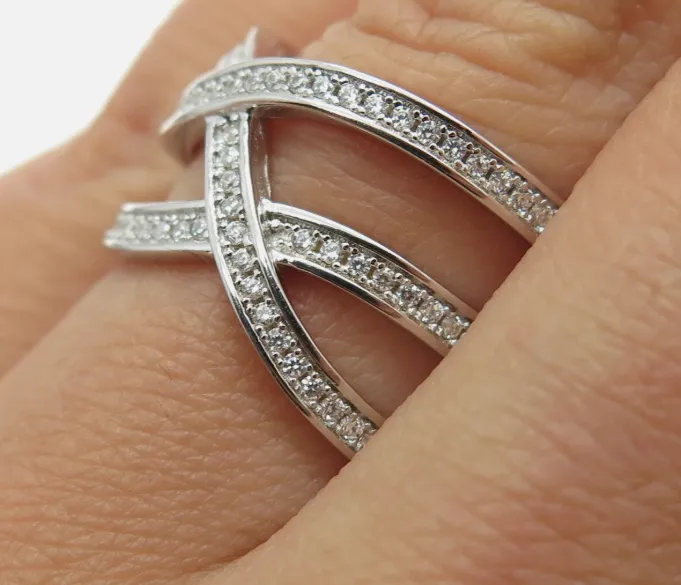 925 Sterling Silver Round-Cut Cubic Zirconia Crisscross Ring | Size 7.25 – Image 2