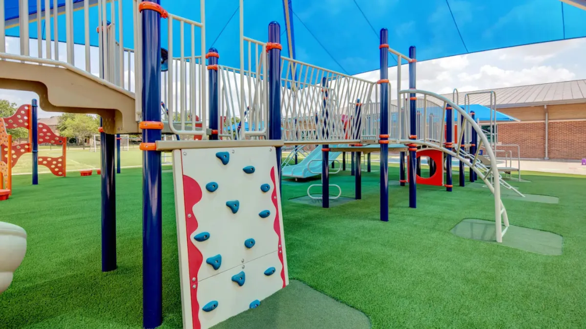 Kissimmee Artificial Grass, install and builds artificial grass in Kissimmee Florida