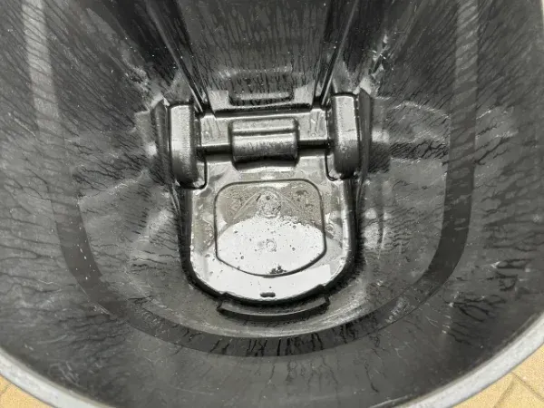 cleaned black trash can