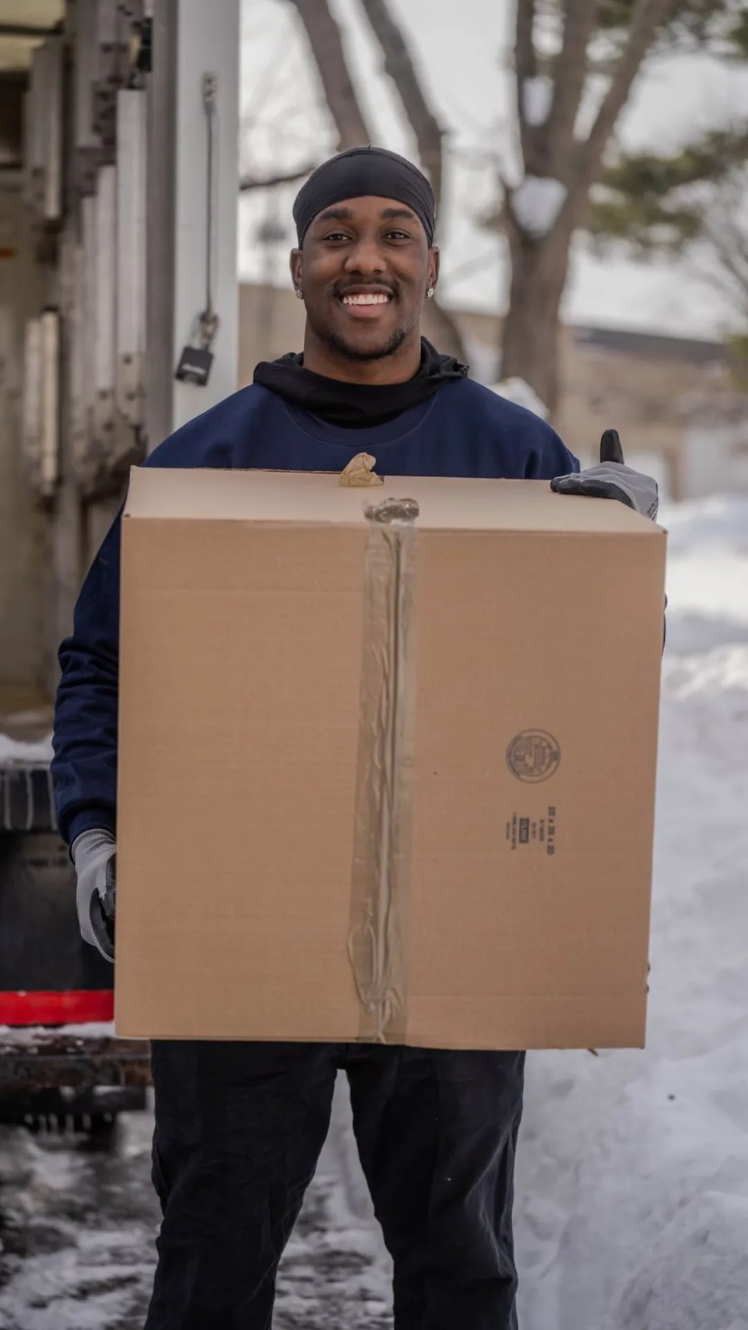 Local moving company safely transporting large furniture in Los Angeles CA