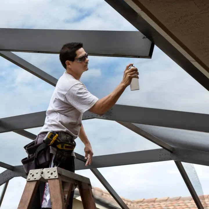Screen enclosures installations