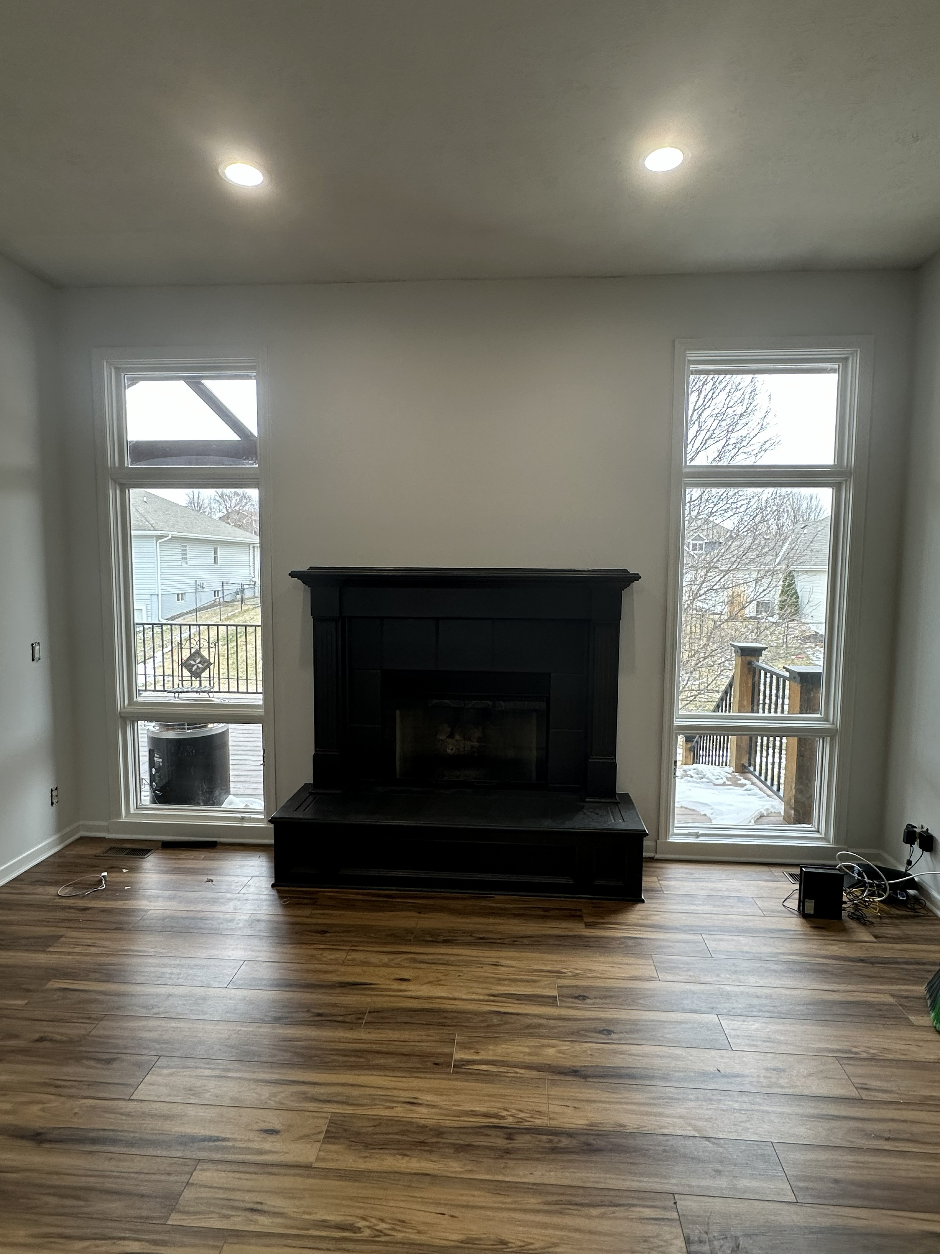 Bellevue Accent Wall Painting