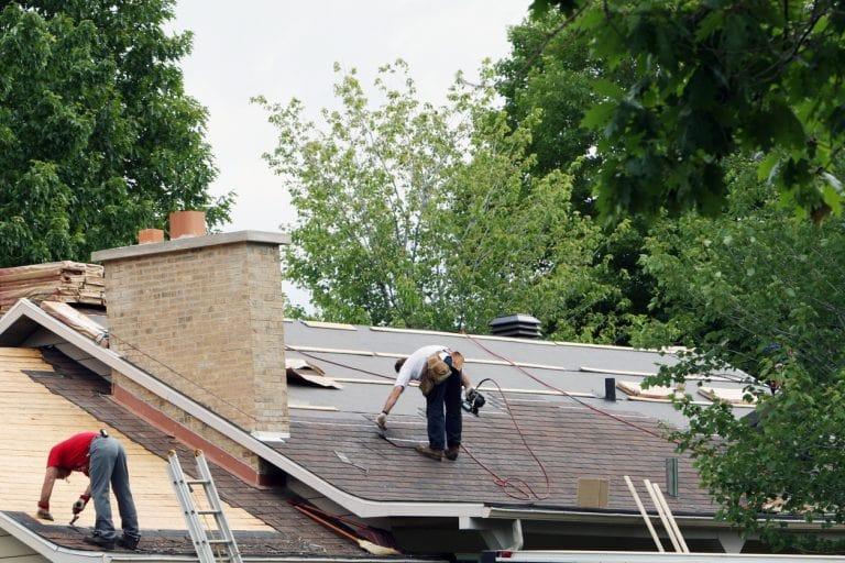 expert contractors on a new roof installation