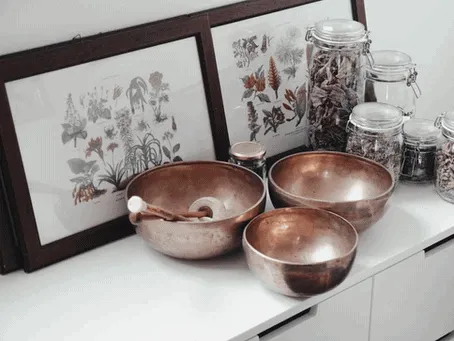 metallic singing bowls