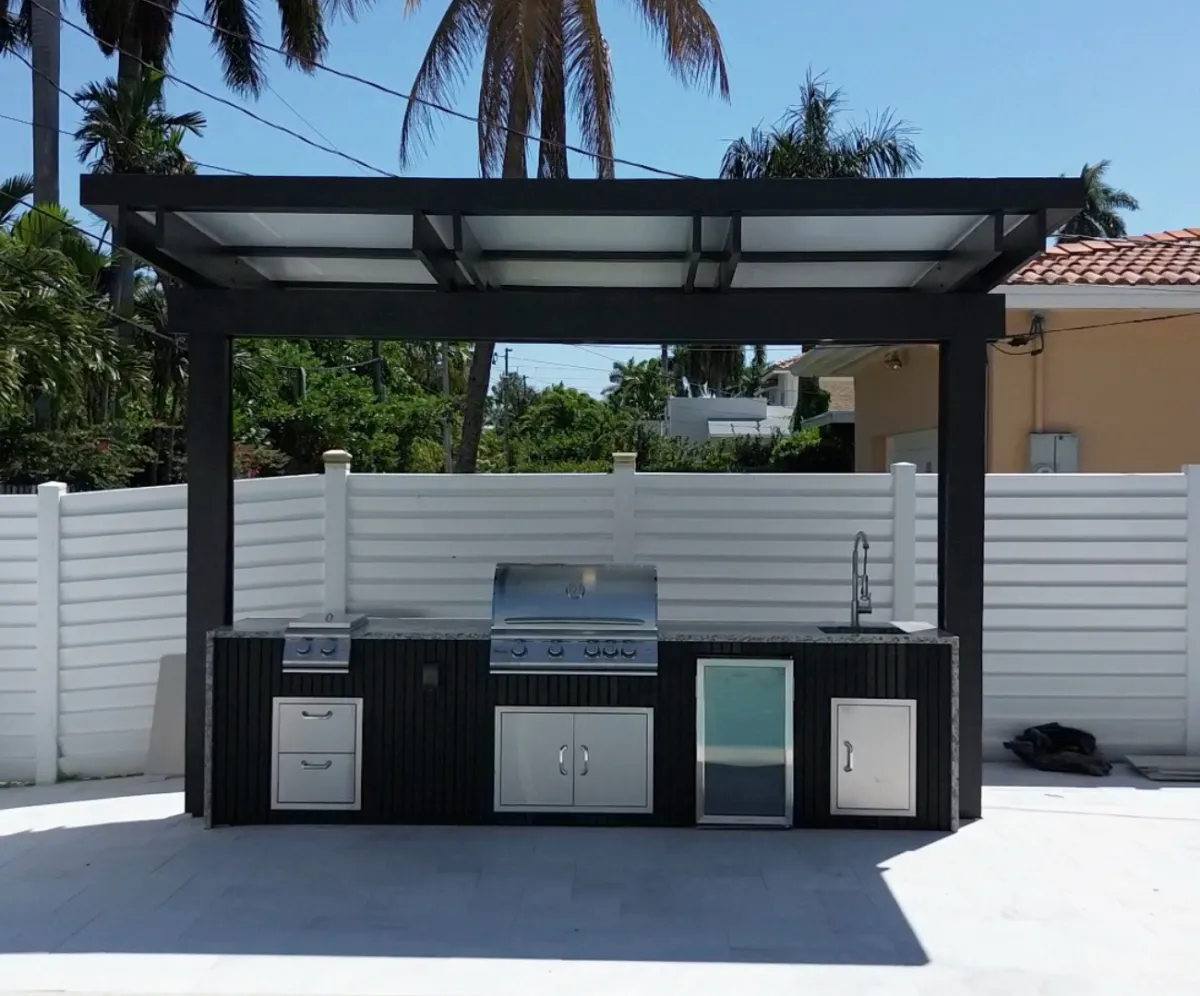 Outdoor Kitchen in Miami Dade County