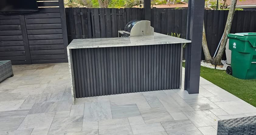 outdoor kitchen
