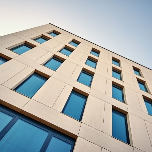 patio cover builders improving commercial exterior use